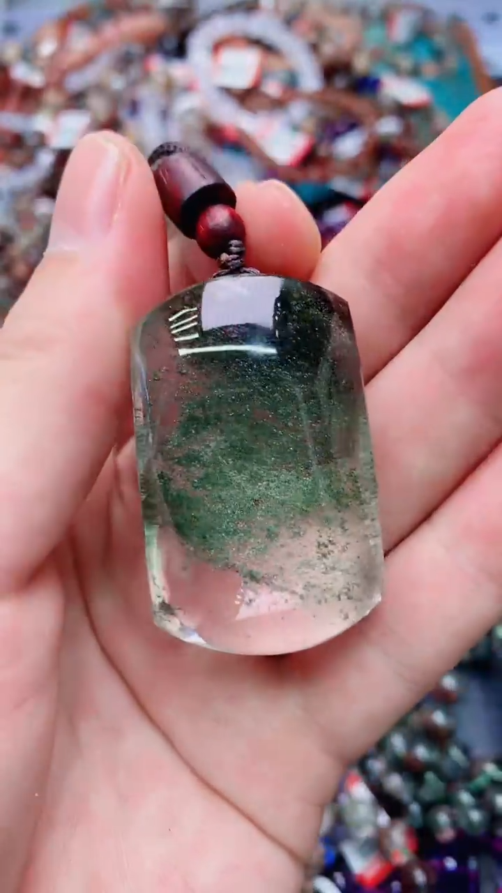 未镶嵌吊坠(赠链)水晶61