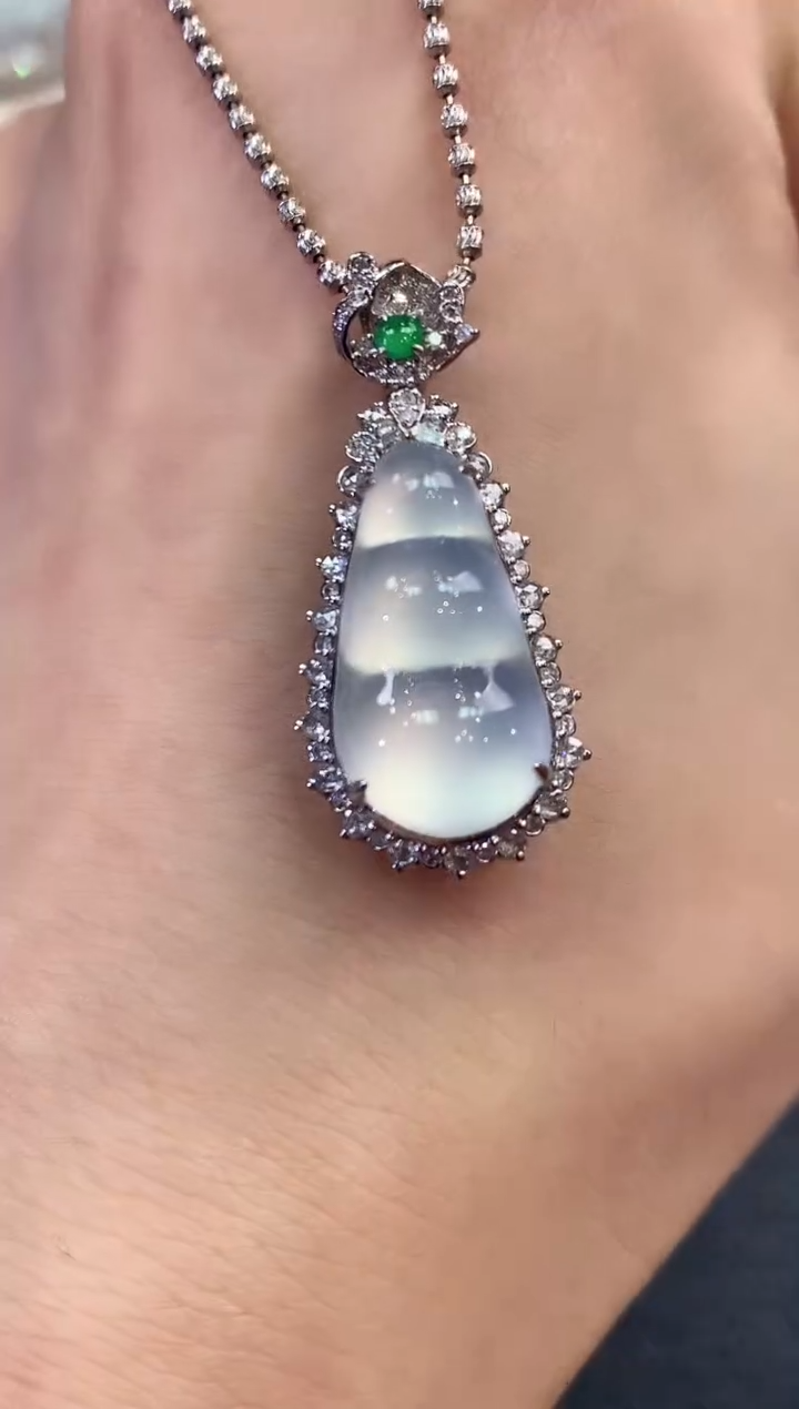 【闪购商品】翡翠吊坠(不含链)18K金镶嵌B174    