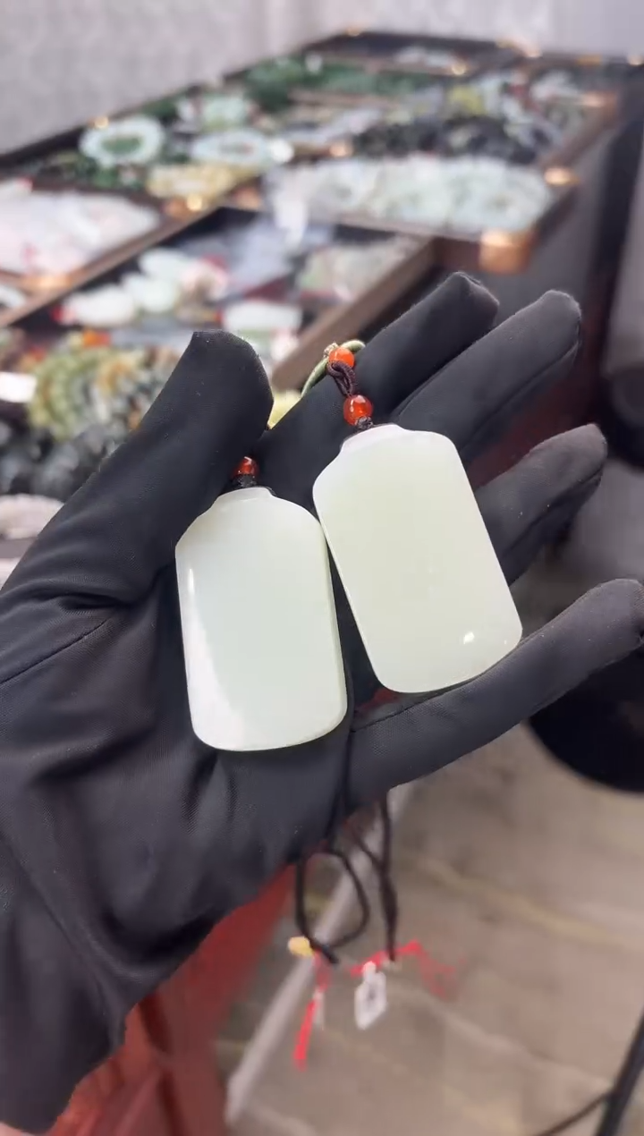 颈饰未镶嵌和田玉董小姐推荐 多样性发货 拍一发一hs