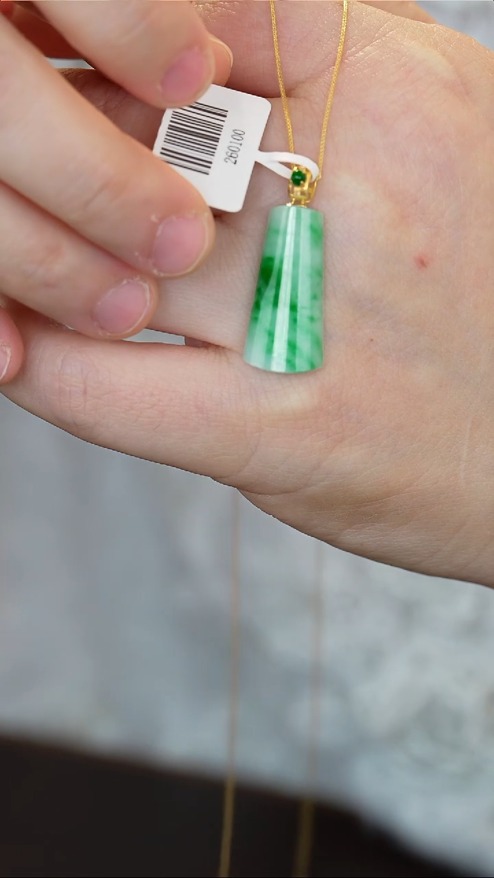 颈饰18K金镶嵌翡翠木*赤【9】