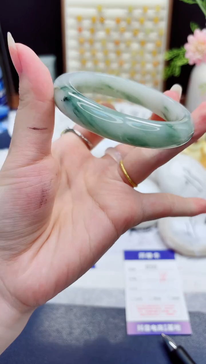 未镶嵌手镯石英质玉50-天山翠-圈口58