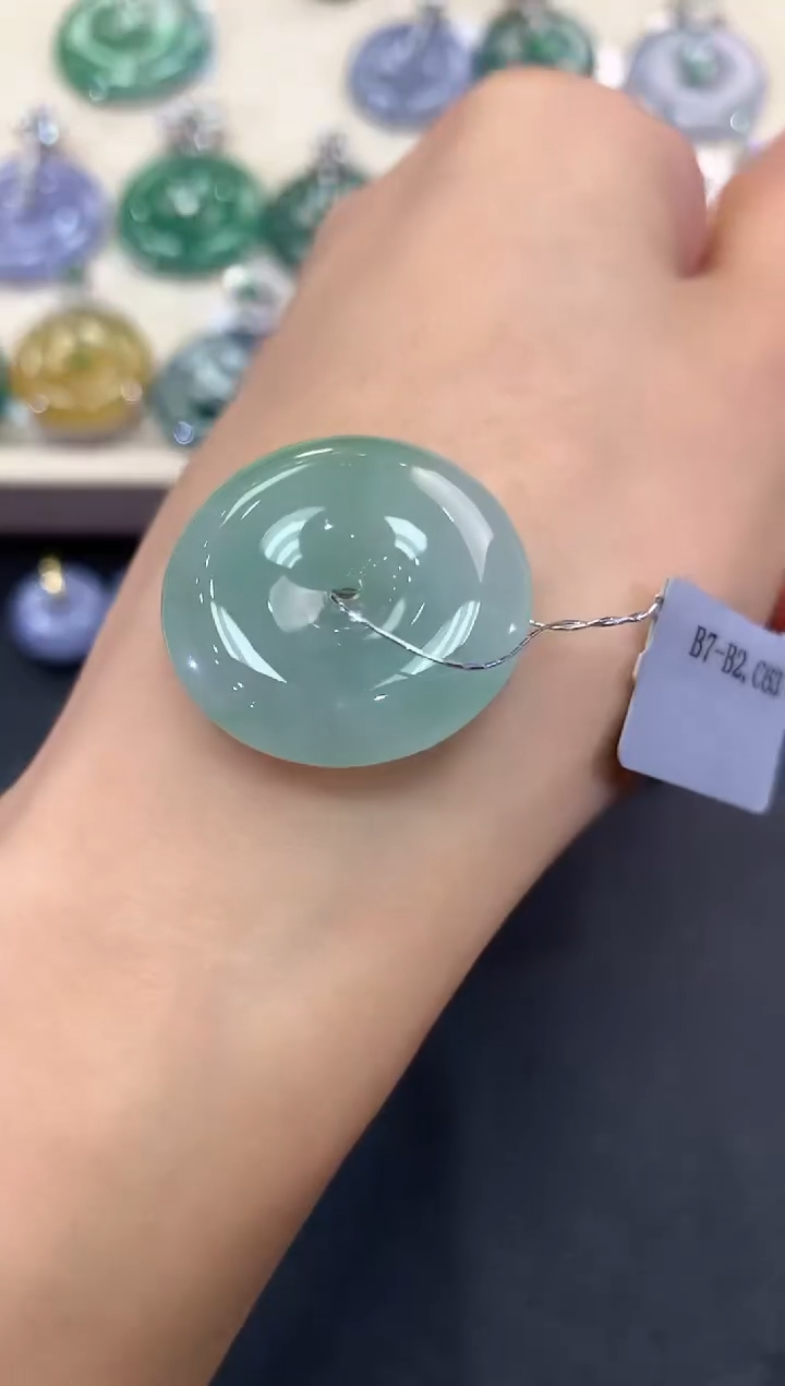 【闪购商品】翡翠吊坠(不含链)未镶嵌a91