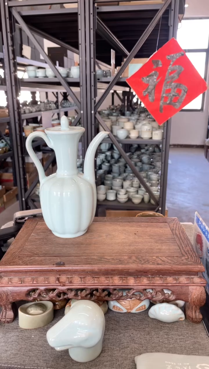 【闪购商品】瓷片微瑕天青执壶。。。。