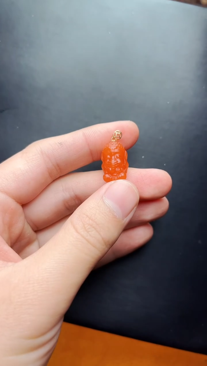 【闪购商品】南红玛瑙颈饰18K金镶嵌吊坠kk