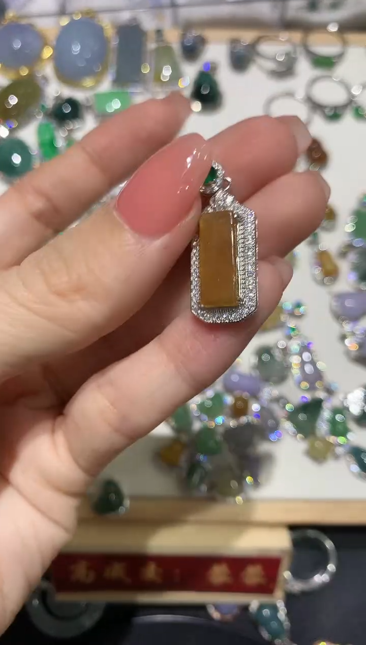 【闪购商品】翡翠吊坠(不含链)银S925镶嵌团购81