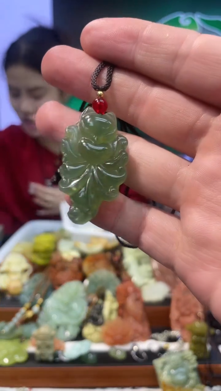 【闪购商品】岫玉吊坠未镶嵌·