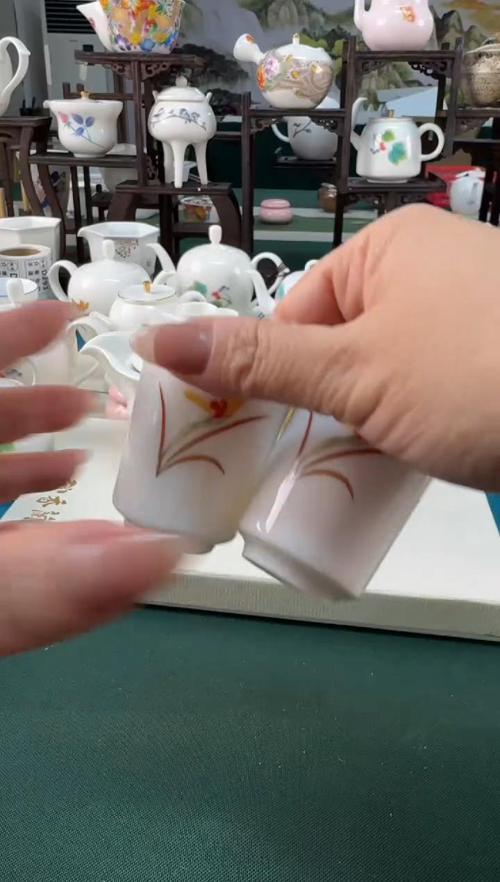 【闪购商品】瓷器 ······.......