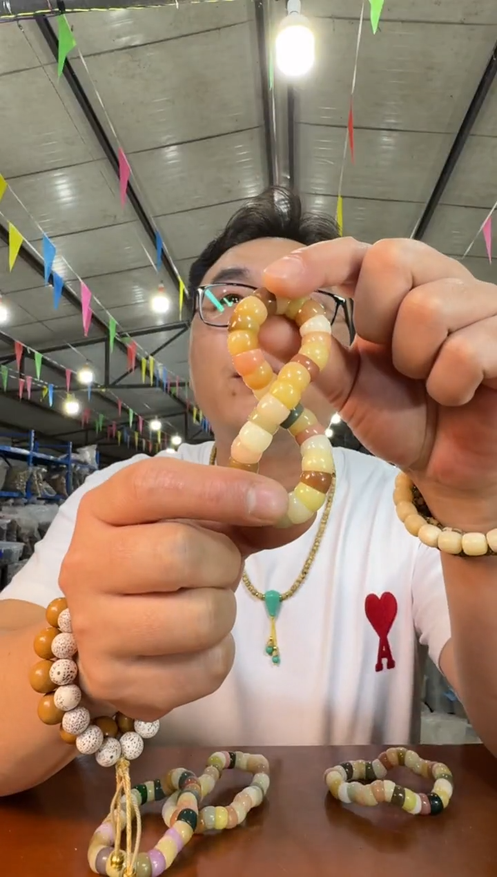 菩提根/象牙果手串P242实物为准