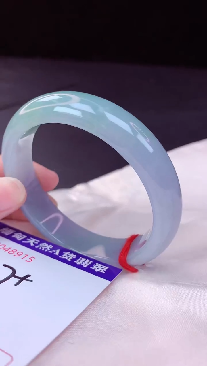 翡翠手镯未镶嵌57+