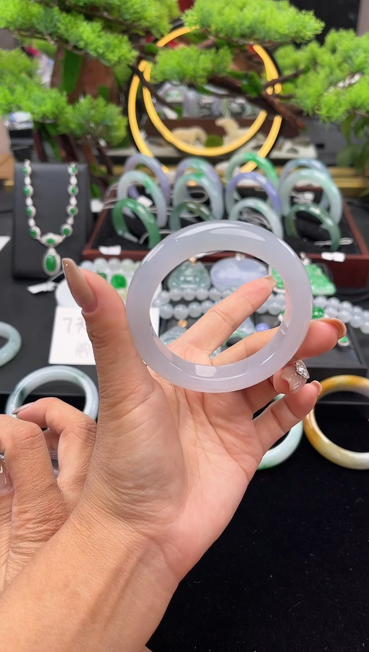 未镶嵌手镯翡翠手镯