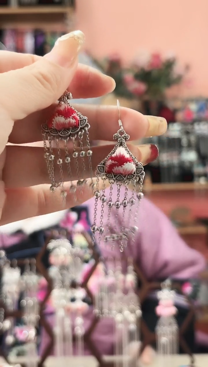 艺枝独绣手工饰品217