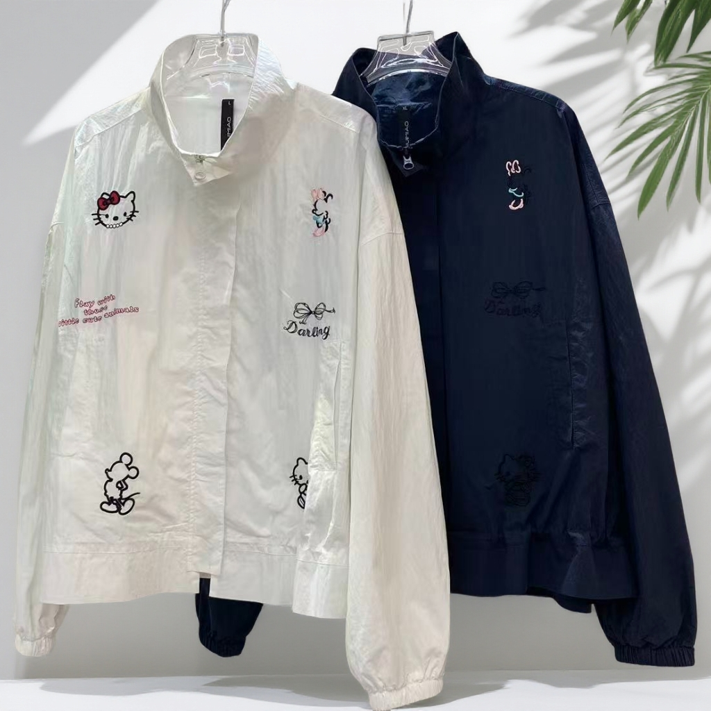 水淼2026春新款休闲百搭时尚童趣绣花风衣-2025