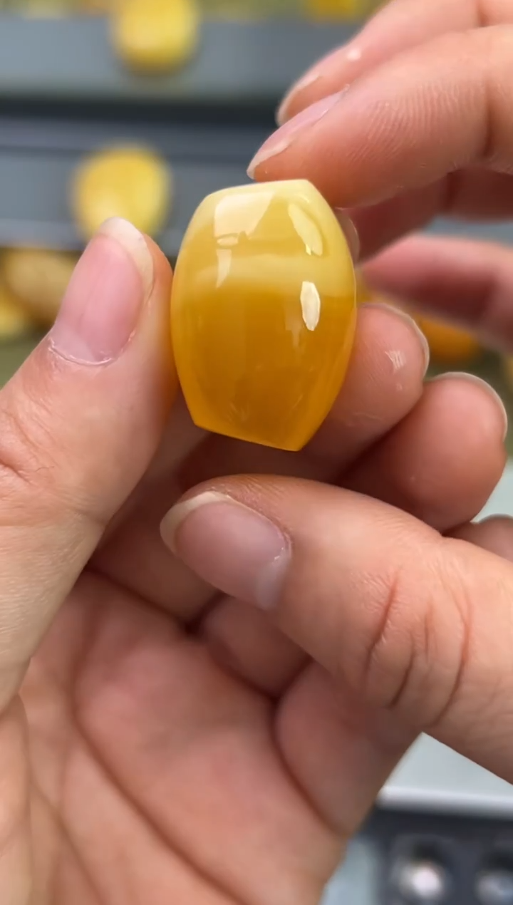 裸石琥珀未镶嵌琥珀蜜蜡吊坠