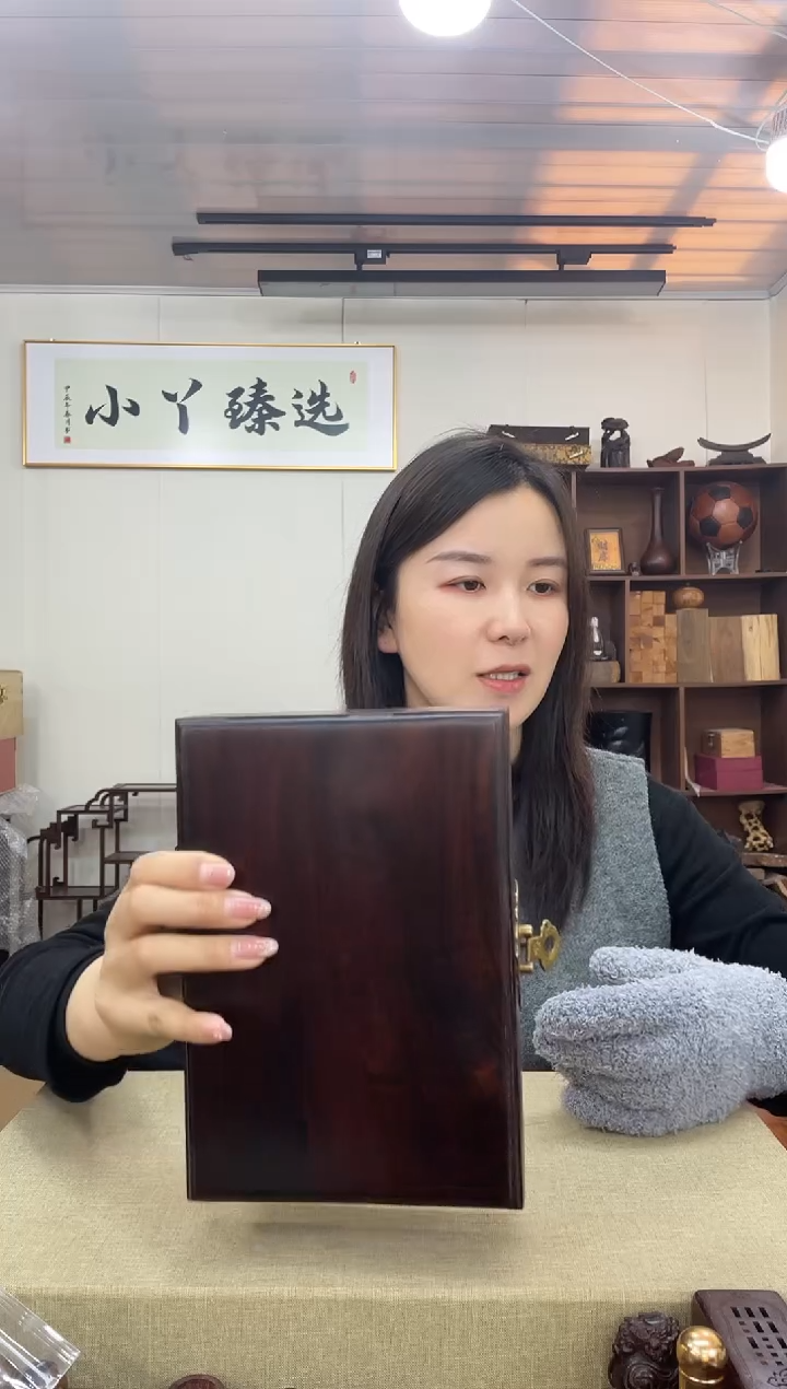 乌木类547大红酸枝盒子有瑕