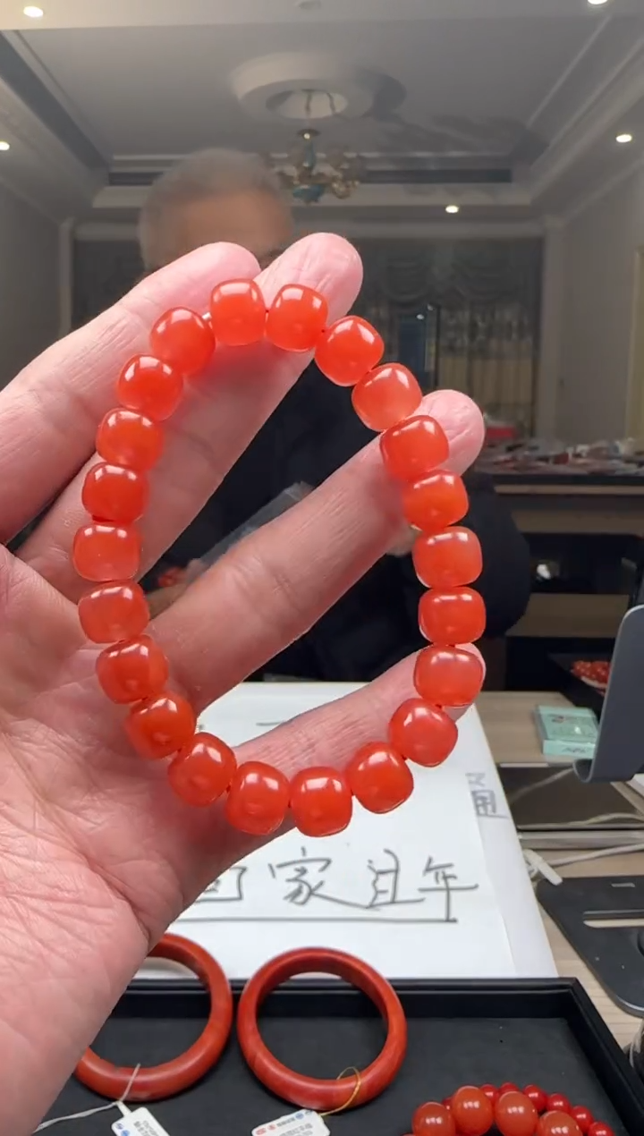【闪购商品】南红玛瑙10mm保山手串老型未镶嵌多样性发一件