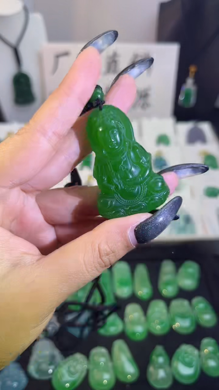 【闪购商品】翡翠手串未镶嵌翡翠颈饰未镶嵌天然翡翠吊坠