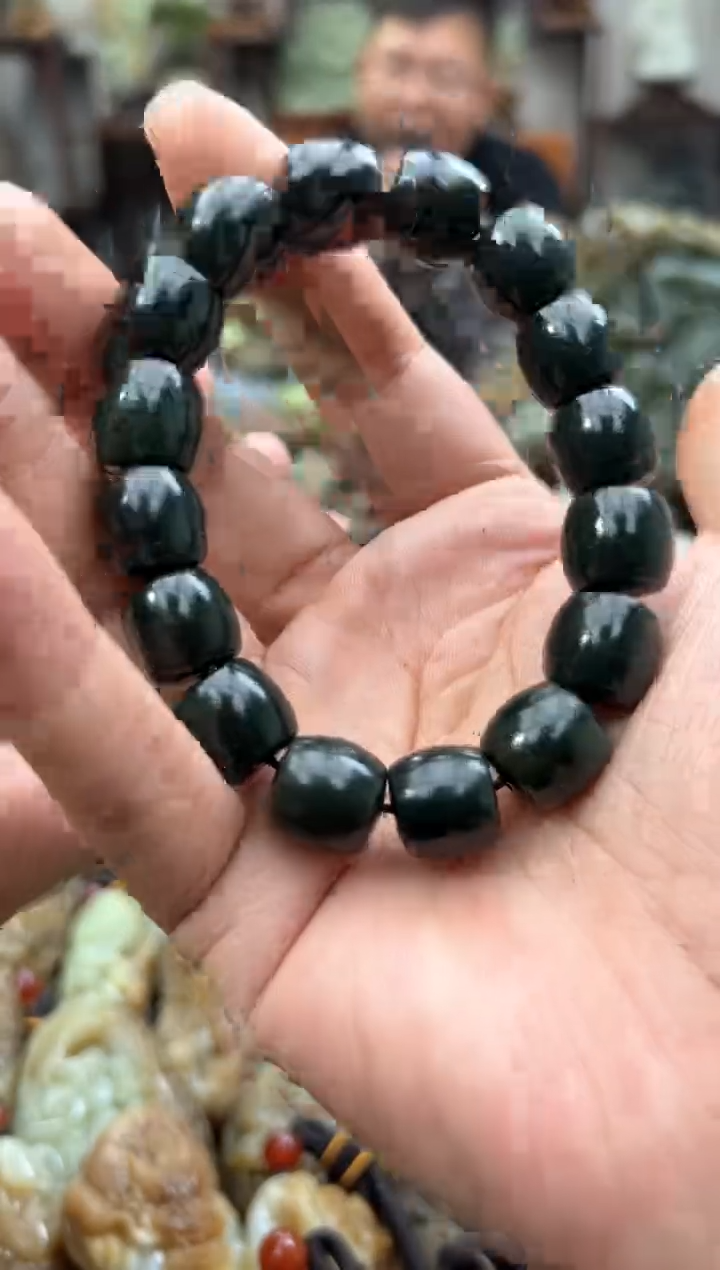 和田玉未镶嵌把件1多样性发货 拍一发一