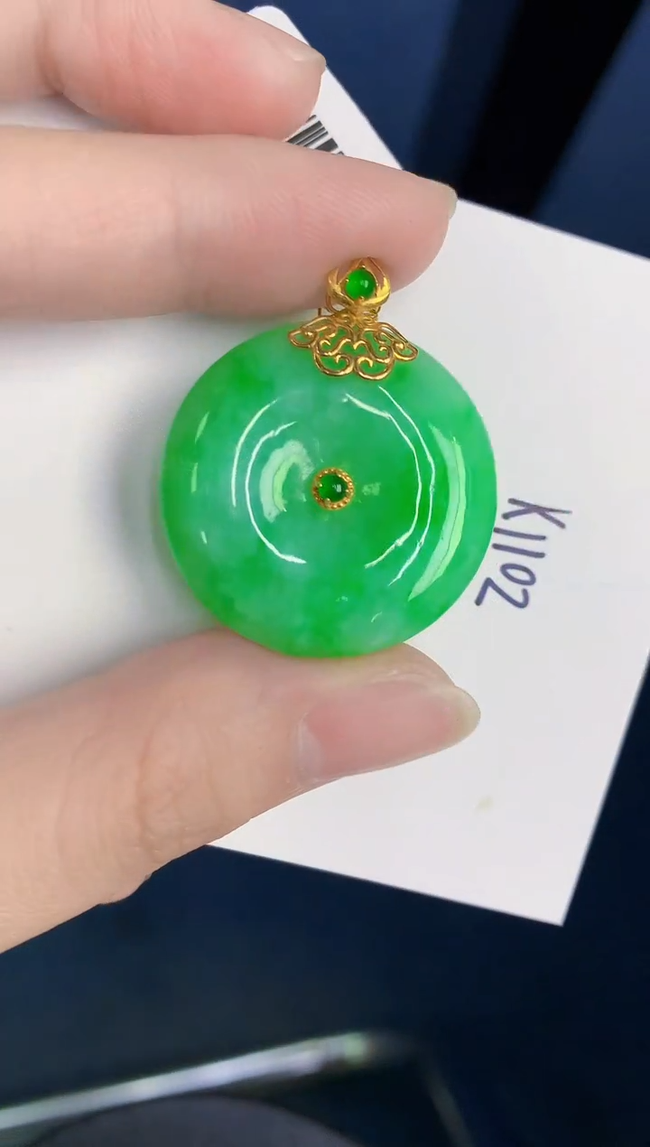 颈饰18K金镶嵌翡翠天然翡翠缅甸A货