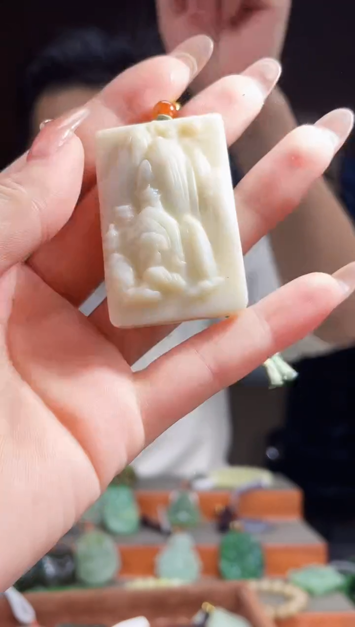 【闪购商品】和田玉颈饰未镶嵌拍一发一