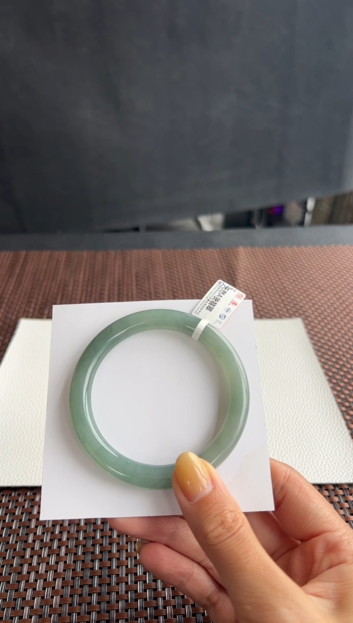 【闪购商品】翡翠手镯未镶嵌20号56.5*8.8*9