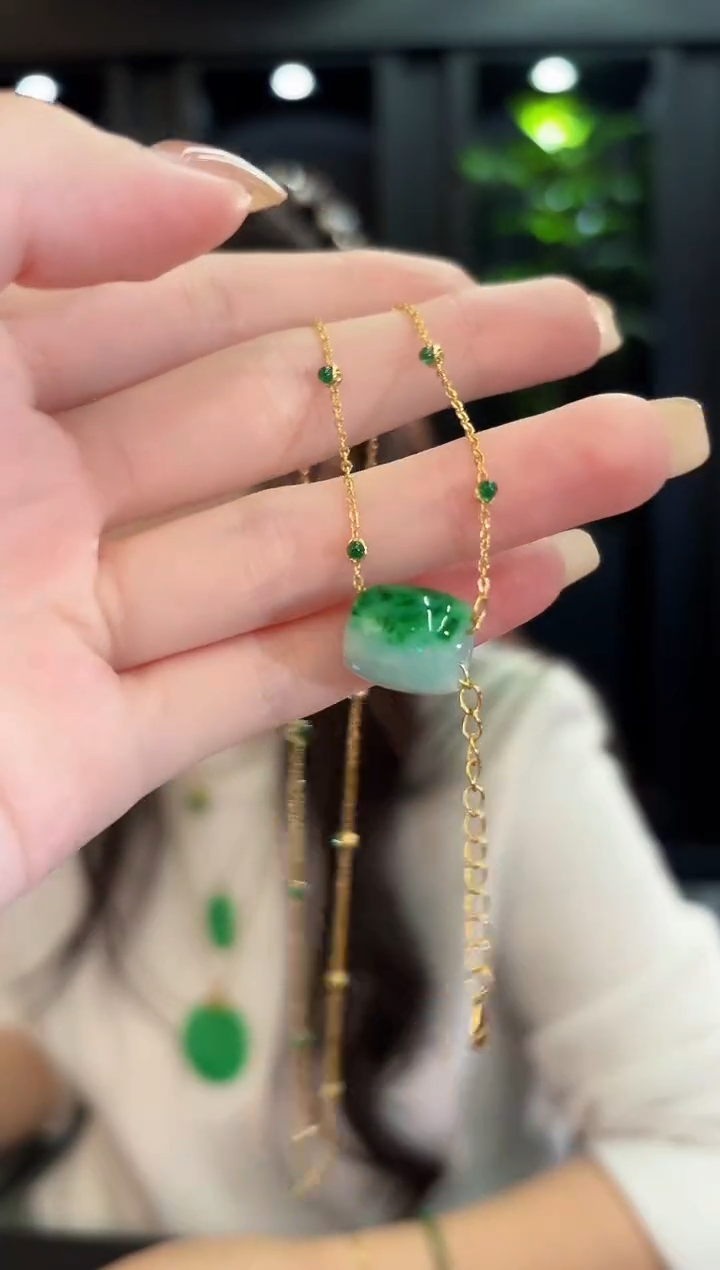 吊坠(不含链)未镶嵌翡翠缅料A货/多样性发货/一件