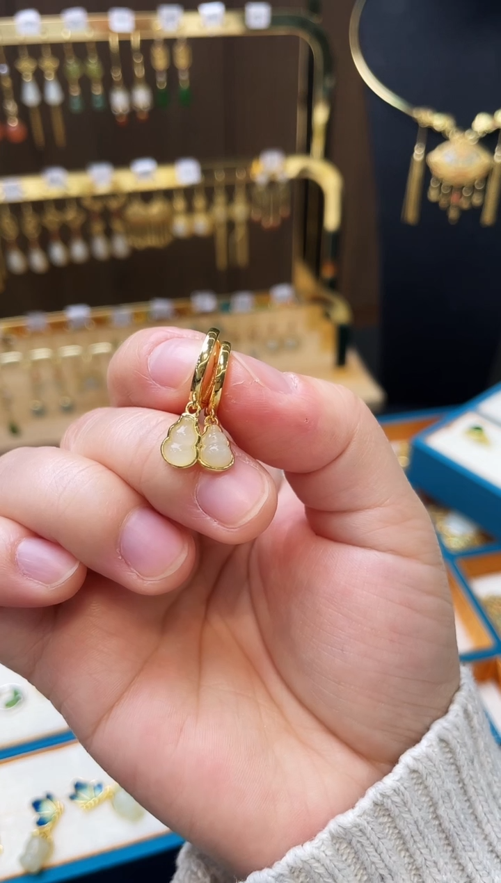 【闪购商品】和田玉耳坠银S925镀金镶嵌葫芦