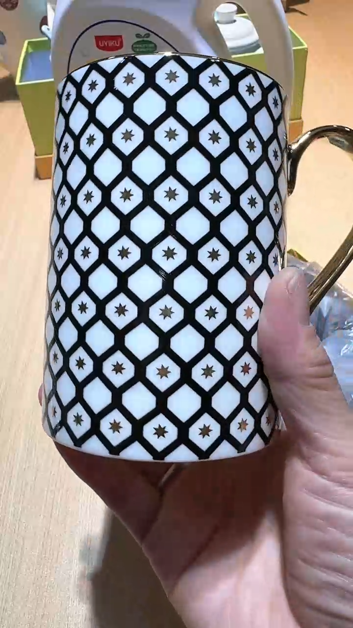 【闪购商品】瓷片锅碗瓢盆一件不剩