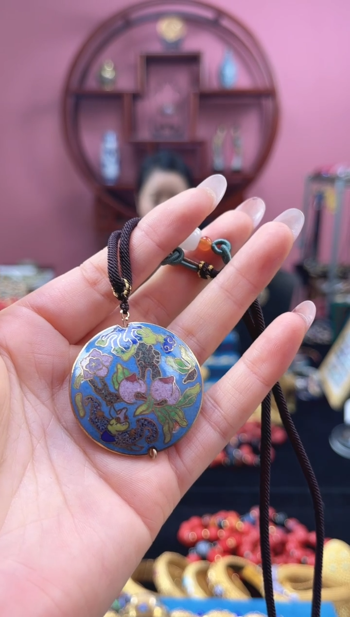 重*非遗 景泰蓝吊坠 湖蓝三多图圆牌