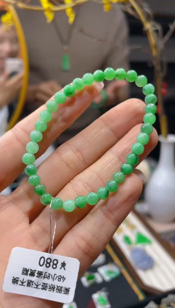 【闪购商品】翡翠颈饰未镶嵌假一赔三