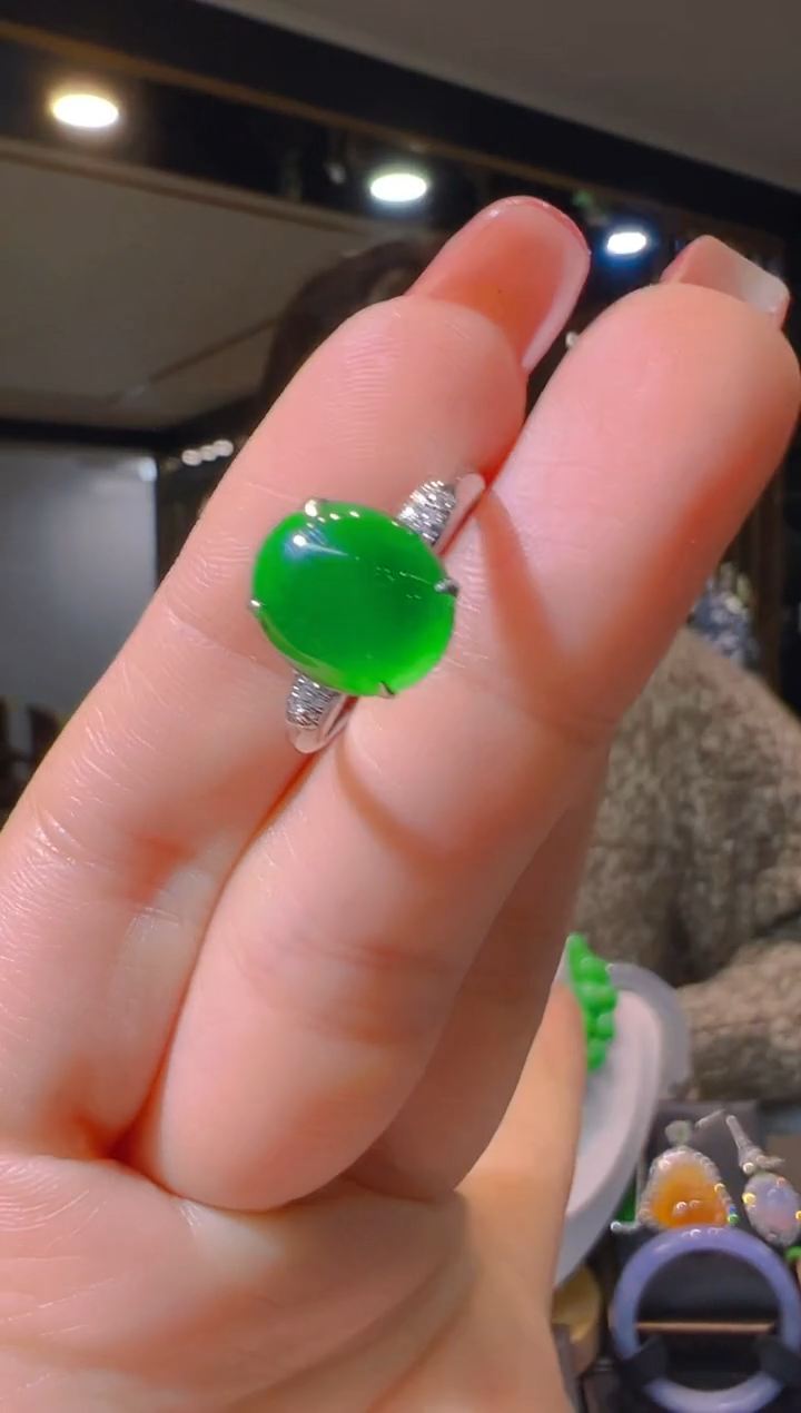 【闪购商品】翡翠戒指18K金镶嵌042     