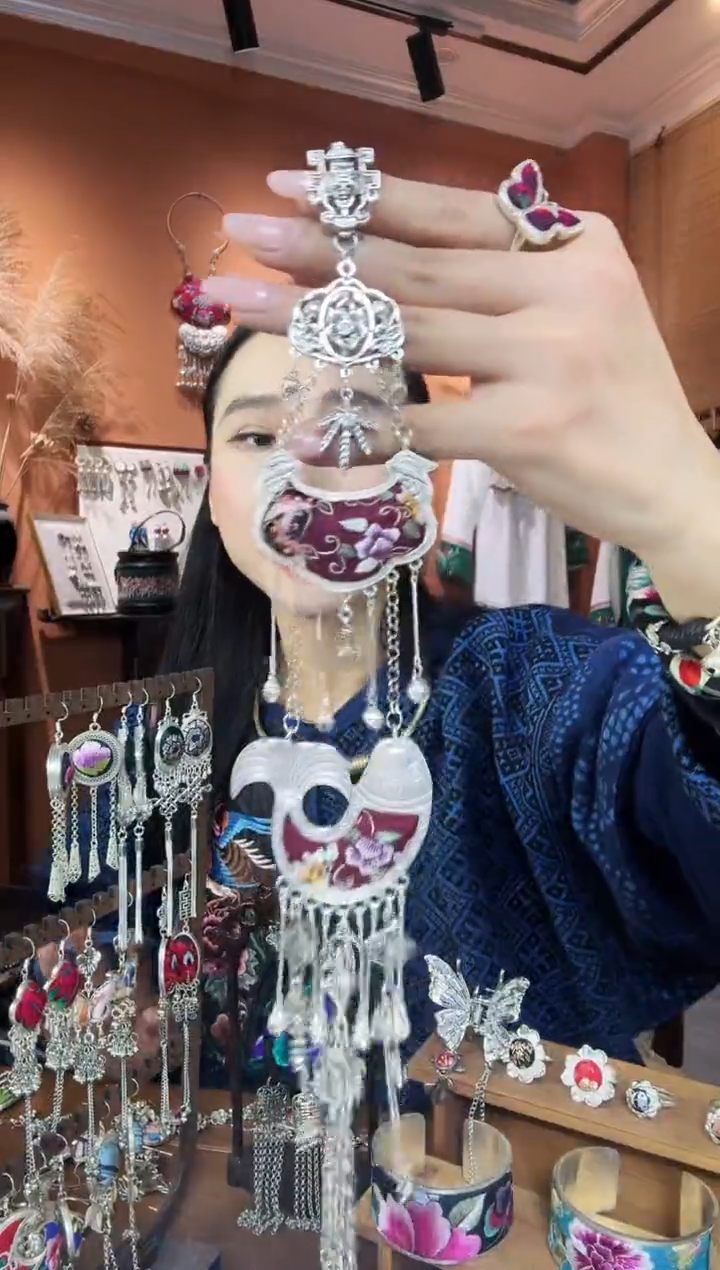 【闪购商品】刺绣刺绣传统非遗民族凤手工刺绣饰品耳环