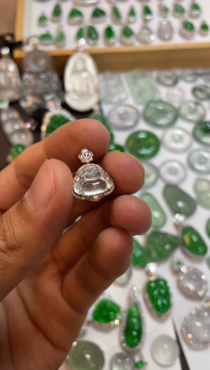 【闪购商品】翡翠吊坠(不含链)18K金镶嵌佛公