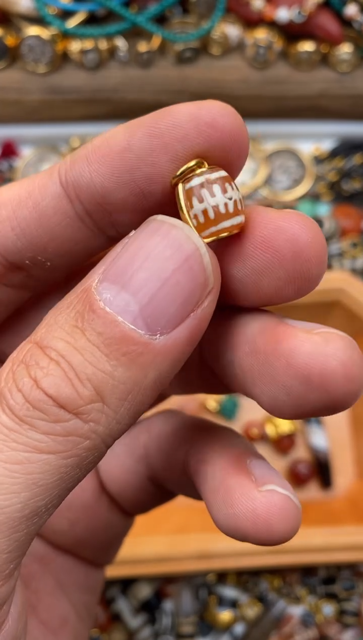 18K金镶嵌1111玛瑙/玉髓江****阳1111