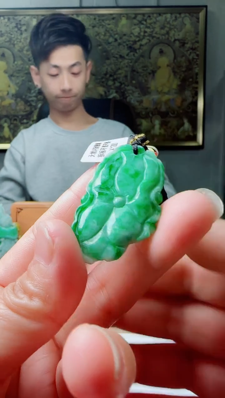 【闪购商品】翡翠颈饰未镶嵌1111111111