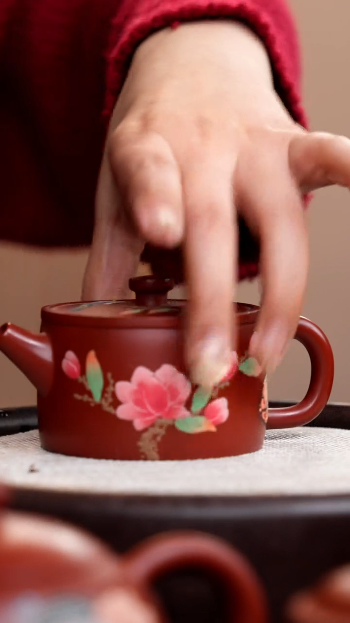 【闪购商品】紫砂茶壶朱泥汉瓦泥绘花鸟011