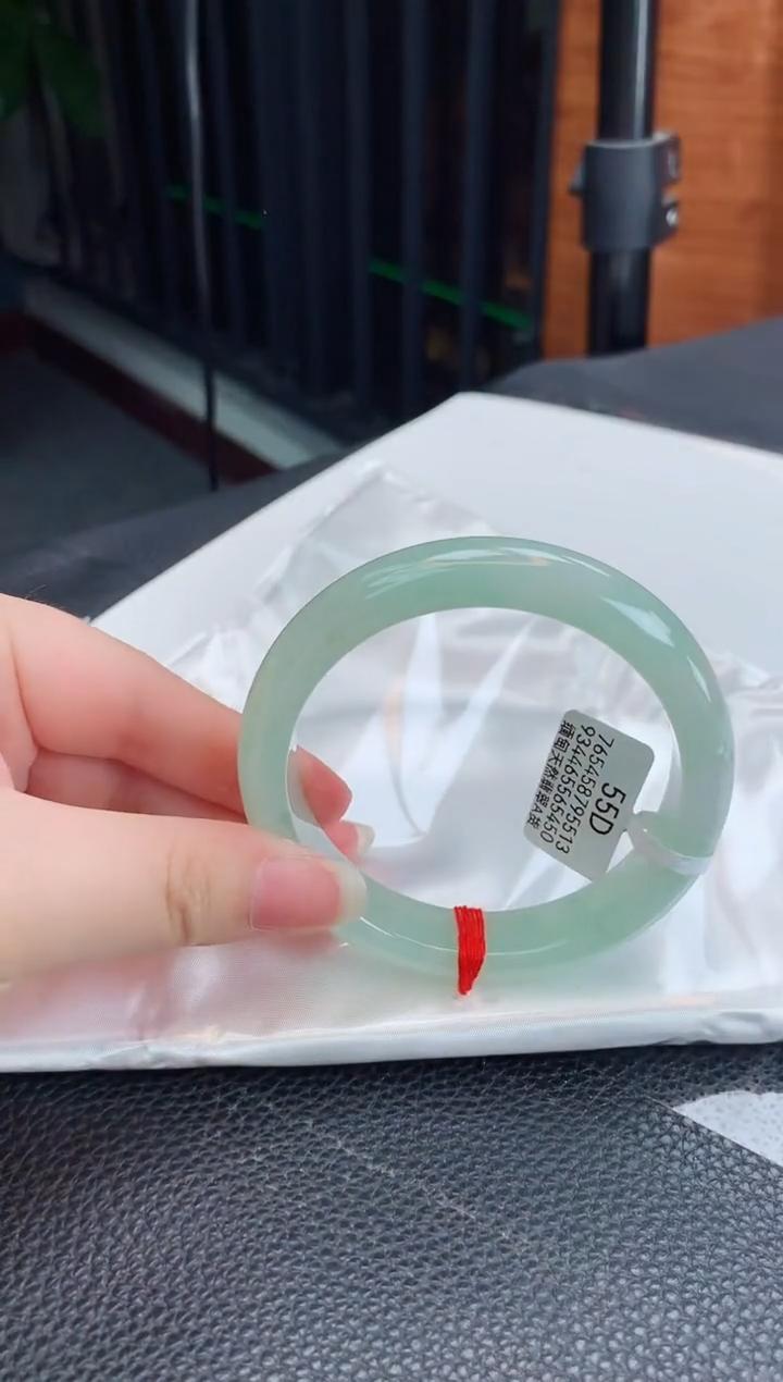 【闪购商品】翡翠手镯未镶嵌缅甸天然翡翠A货手镯