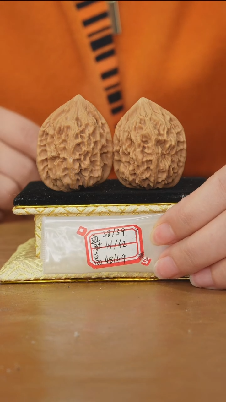 把件文玩核桃鸡心有修