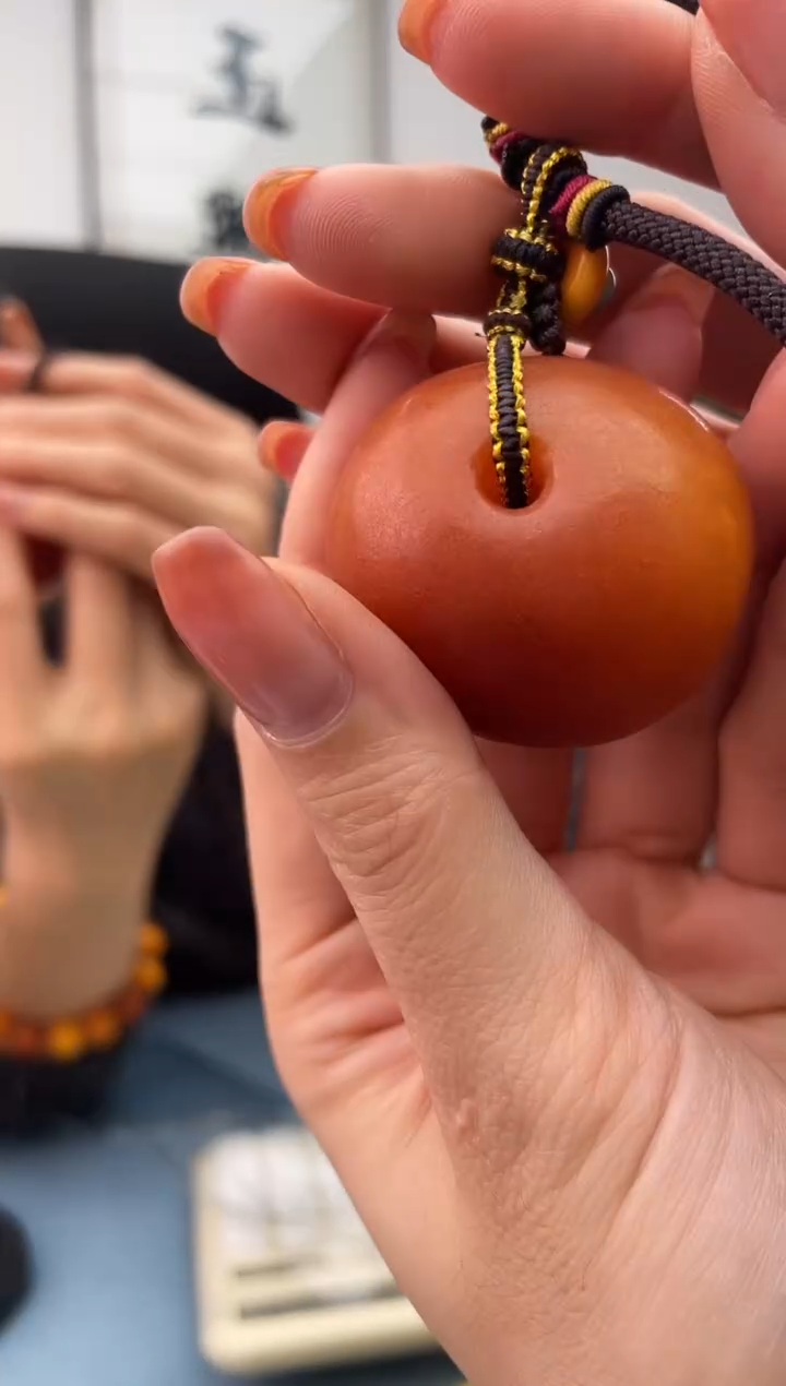 【闪购商品】蜜蜡珠宝奇石未镶嵌假一罚十，配绳029
