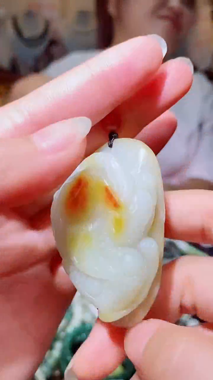 和田玉未镶嵌颈饰1