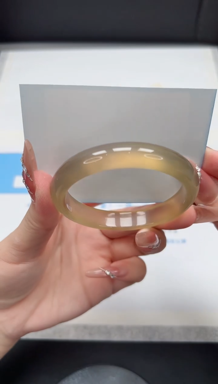 【闪购商品】石英质玉手镯未镶嵌88/灰冰57.1