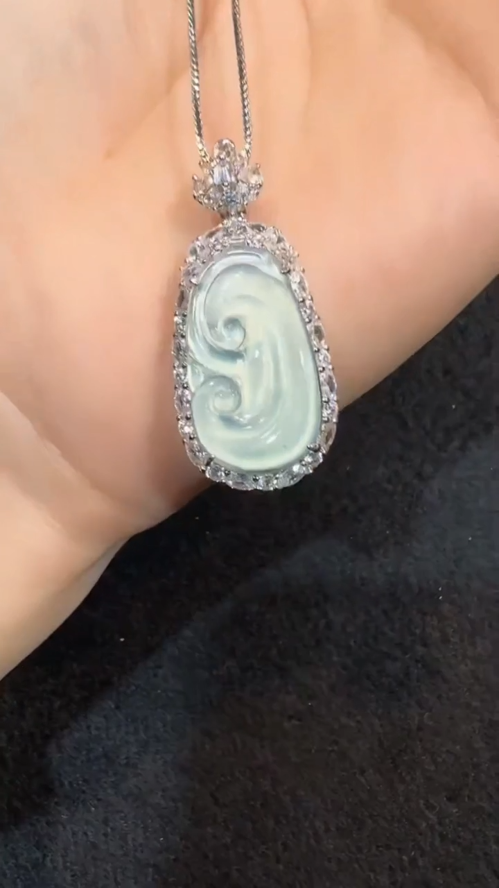 【闪购商品】翡翠吊坠(不含链)未镶嵌多样性发货其一不含链