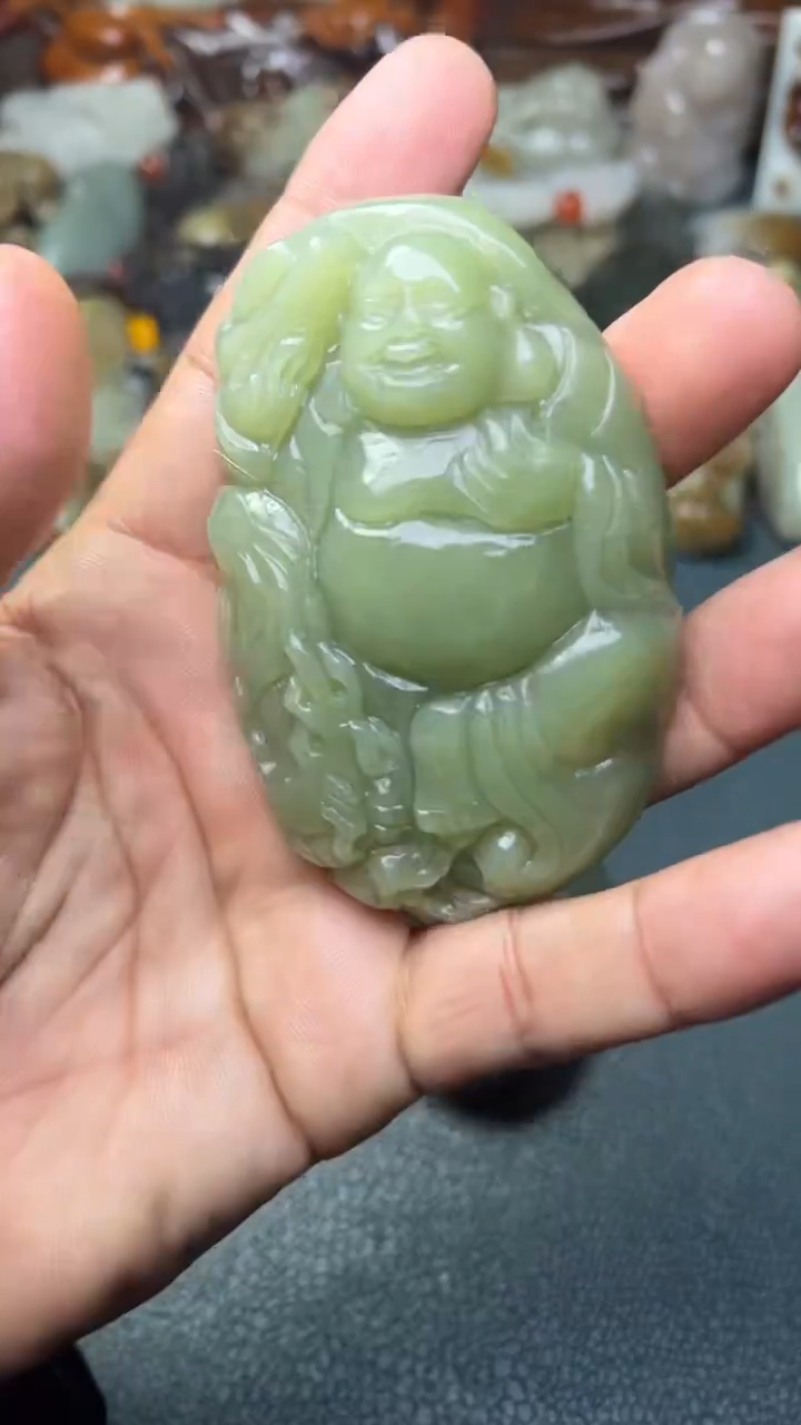 未镶嵌和田玉把件-