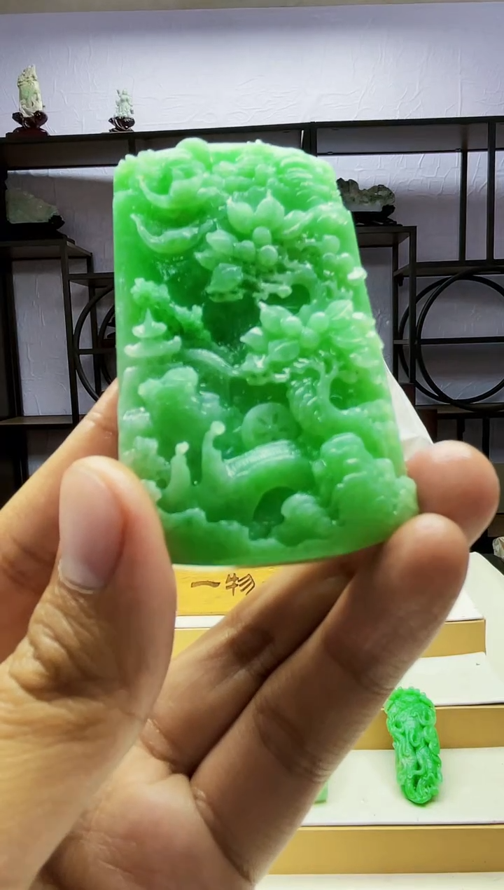 【闪购商品】定制翡翠未镶嵌毛货02030109