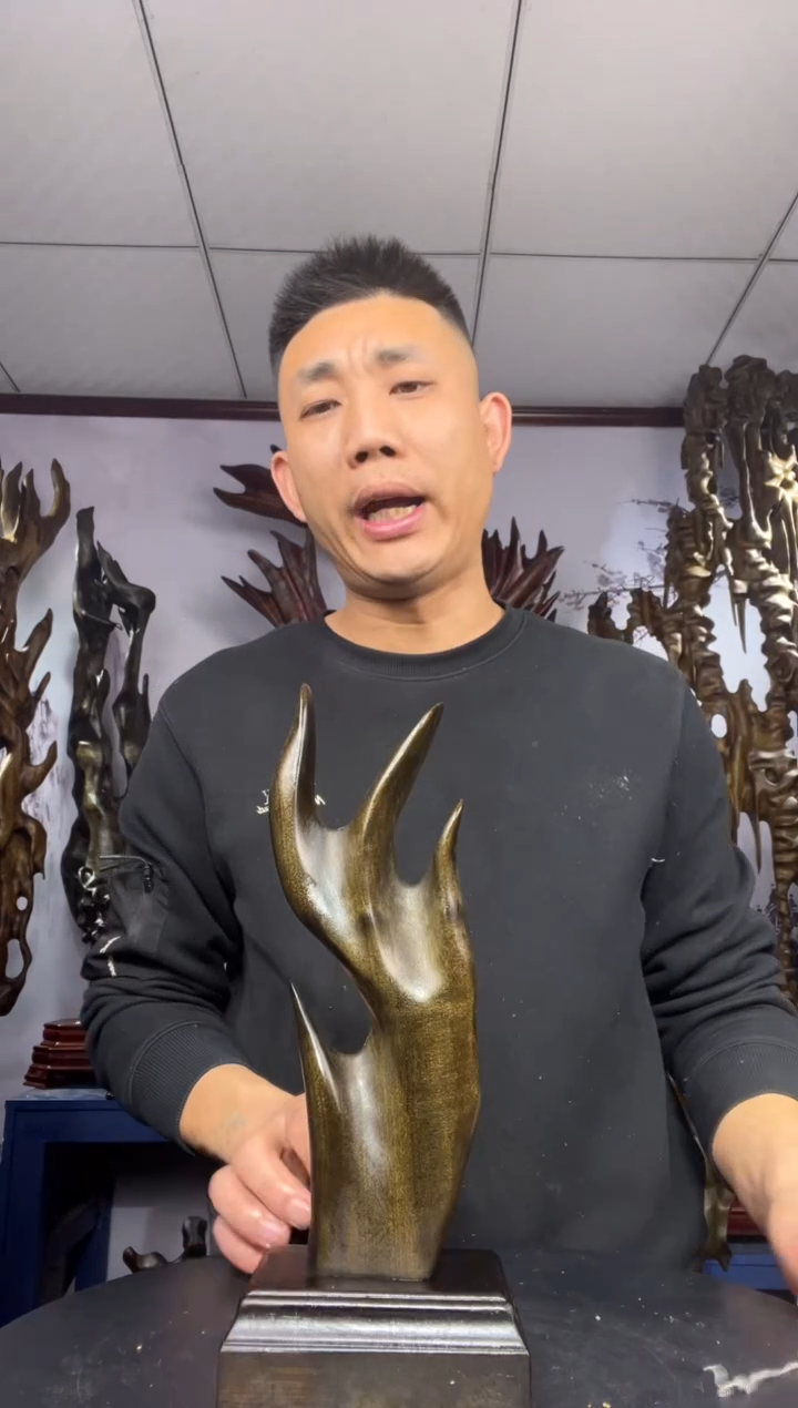 金丝楠木雕款奋*金丝楠木工艺品摆件