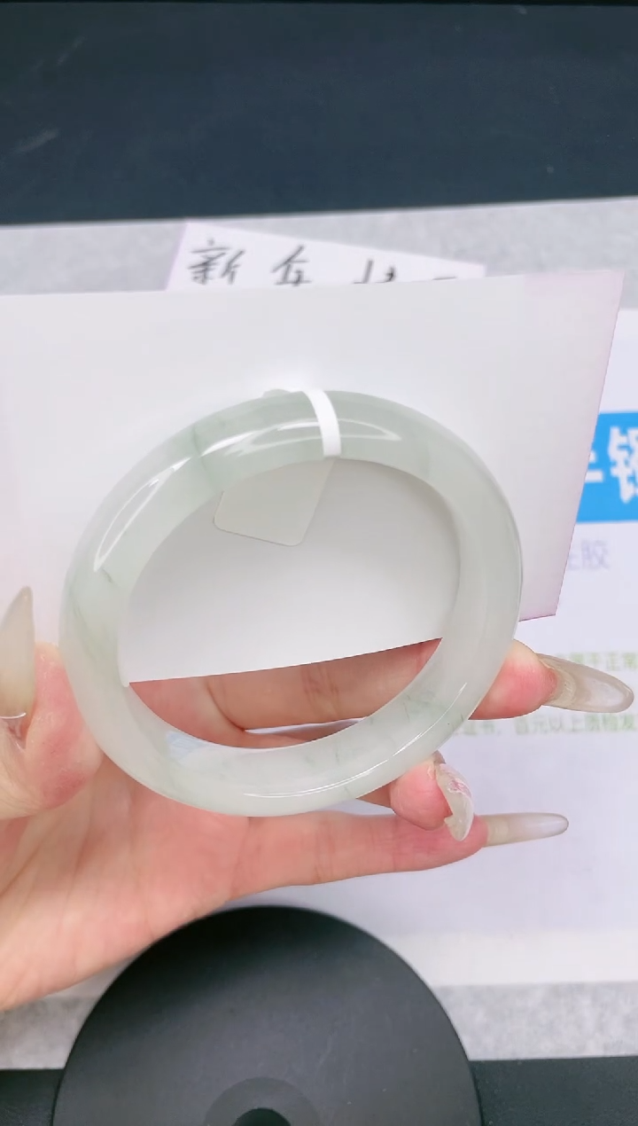 【闪购商品】石英质玉手镯未镶嵌多样性发货-79-58/9