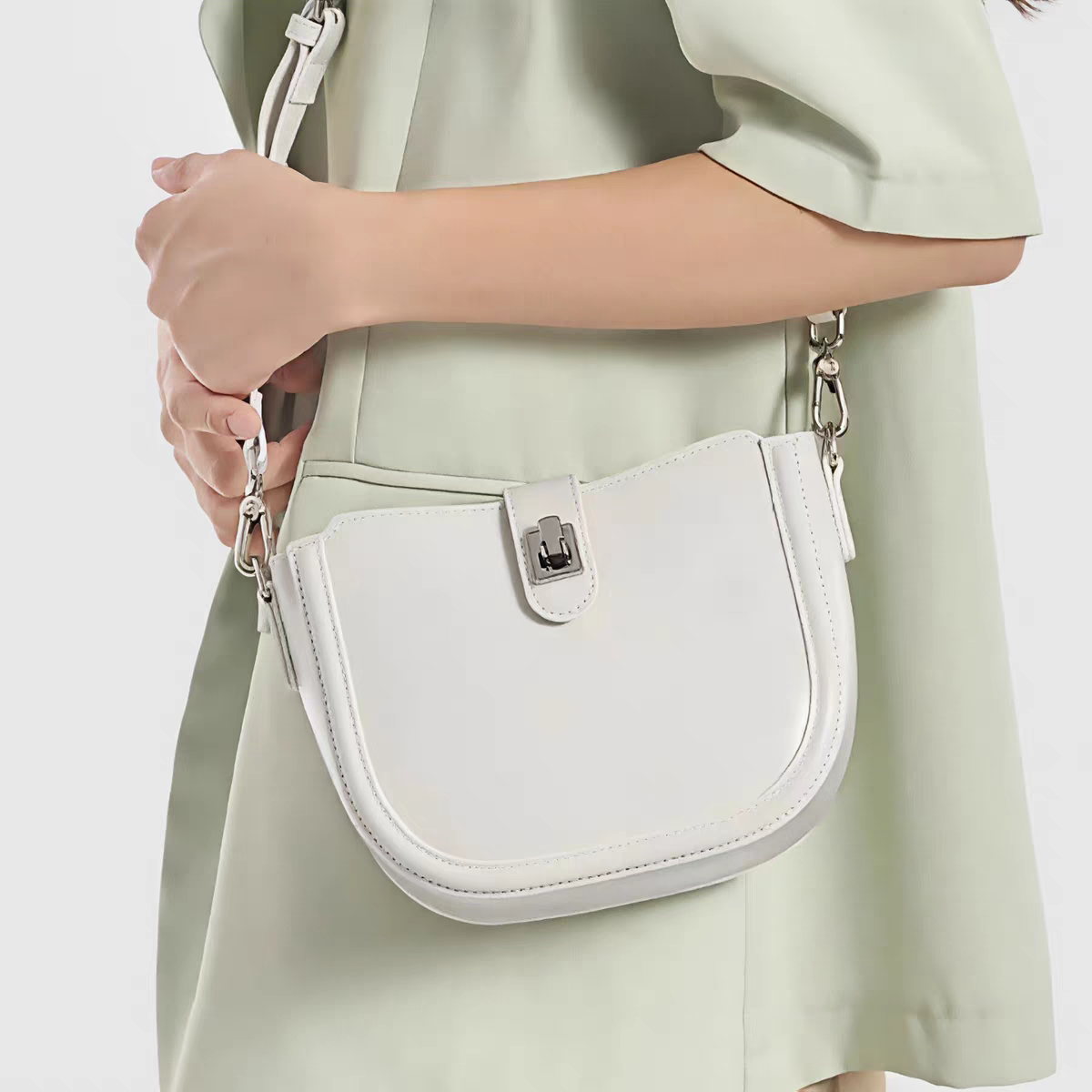 【花花家】单肩包单肩潮流防盗零钱包拉链轻奢风肩包纯色马鞍包