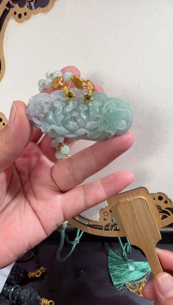 【闪购商品】翡翠颈饰未镶嵌拍照