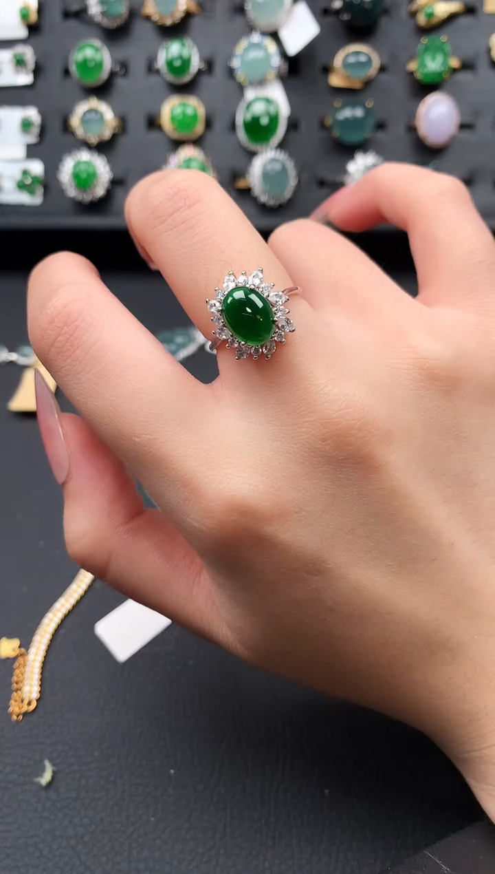 【闪购商品】翡翠戒指银S925镶嵌631412