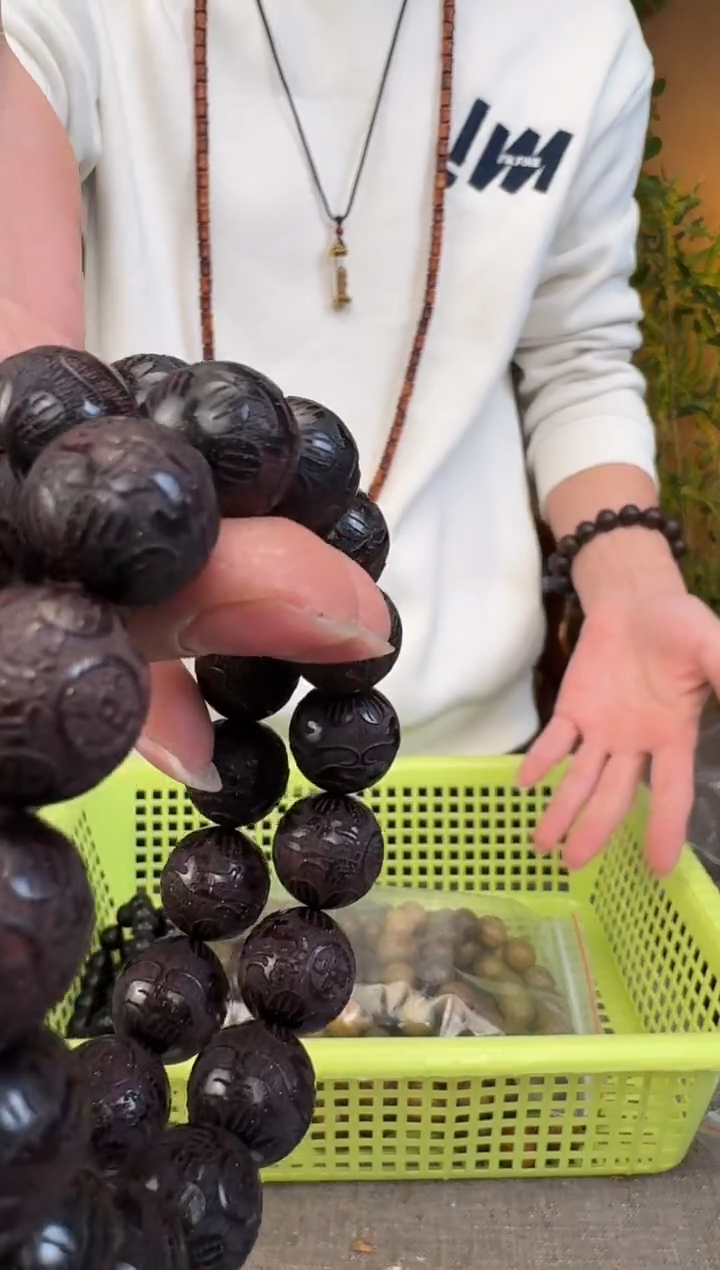 【闪购商品】染料紫檀（血檀）手串/手链紫檀雕刻1.5单圈