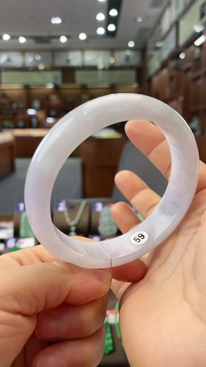 【闪购商品】翡翠手镯未镶嵌59手镯